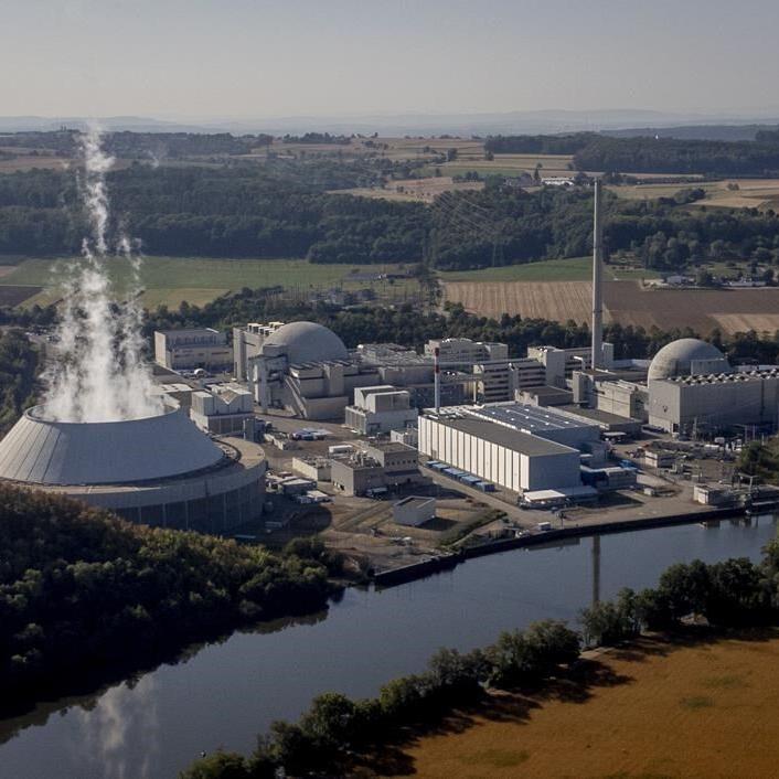 German lawmakers OK delay in switching off nuclear plants